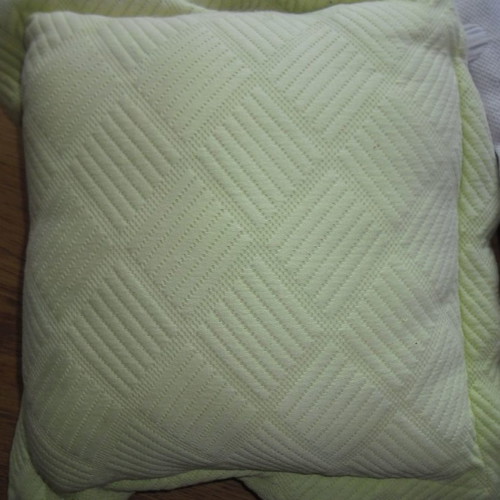 Decorative pillows used, pack of 2, lilac and green 40x40cm