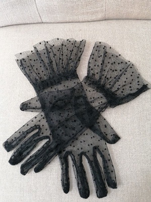 Polka Dot Tulle Gloves new, stylish vintage look