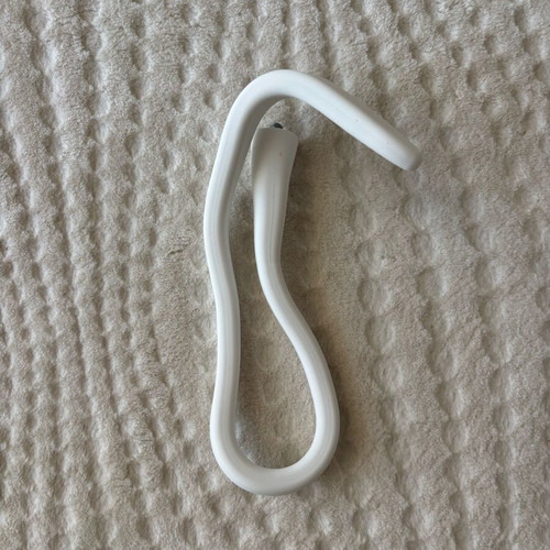 Flexible camera mount new for bed installation without carving