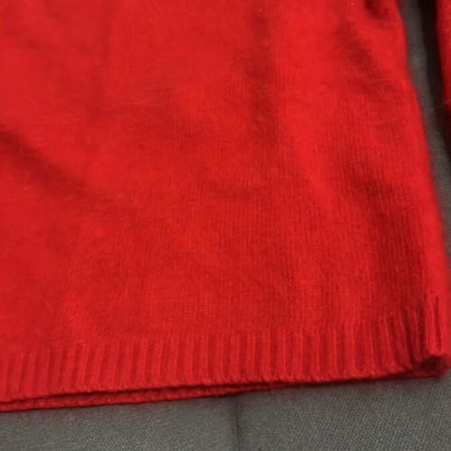 Wool sweater like new, red