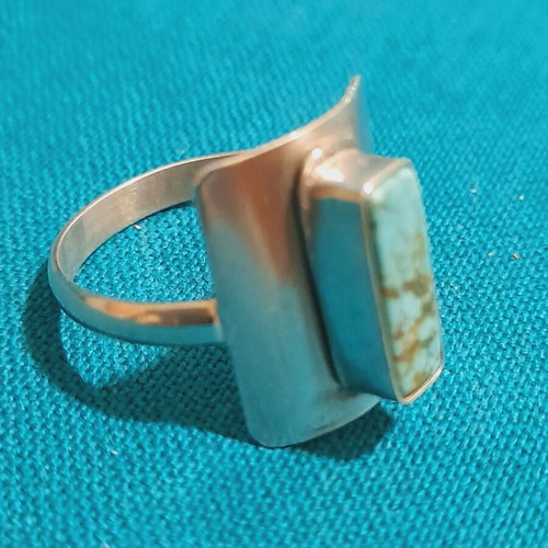 Handmade silver ring with turquoise semi-precious stone new