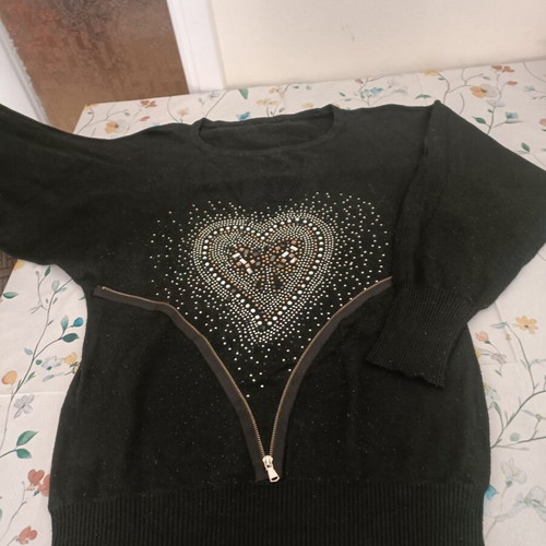 Women's blouse used, black, size L-XL, made of lana