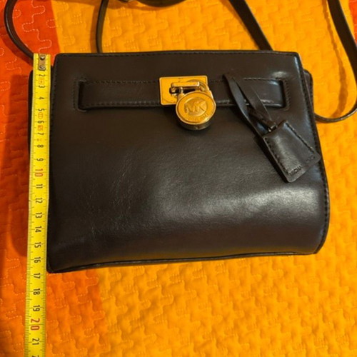 Michael Kors crossbody bag used, genuine leather, black