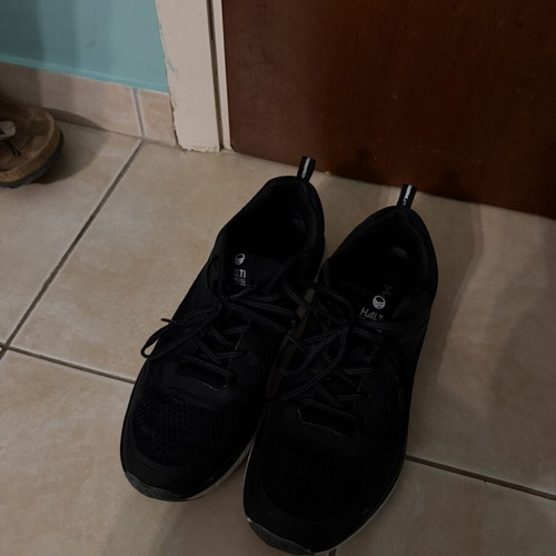 Halti athletic shoes used, size 45, black
