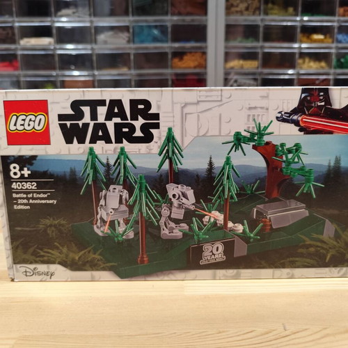 Lego Set Battle of Endor 20th Anniversary Edition like new