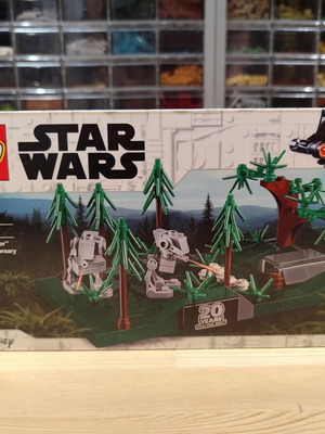 Lego Set Battle of Endor 20th Anniversary Edition like new