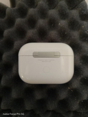 AirPods Pro 2 like new
