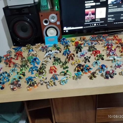 Gormiti mega collection like new, 86 figures