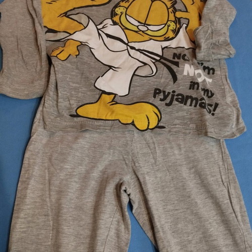Nina Club kids clothing set like new, 100% cotton with Garfield gift