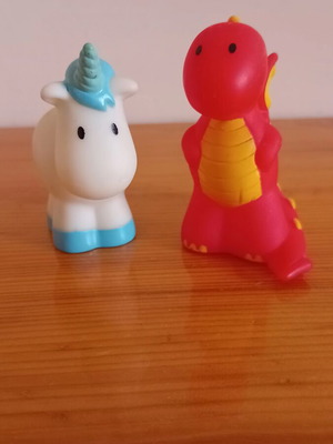 ELC Happyland unicorn and dragon figures pack of 2 like new
