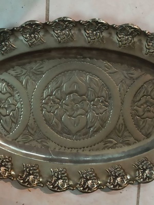 Copper tray used with beautiful patterns