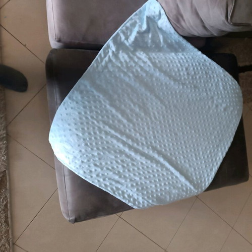 Baby cuddle blankets like new, 2 pieces, blue and green