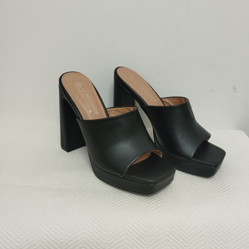 Bozikis mules size 38, like new, black