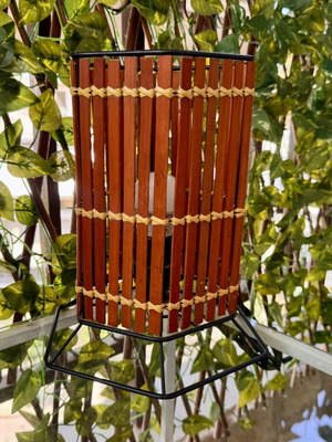 Handmade table lamp like new, height 23 cm, width 15 cm