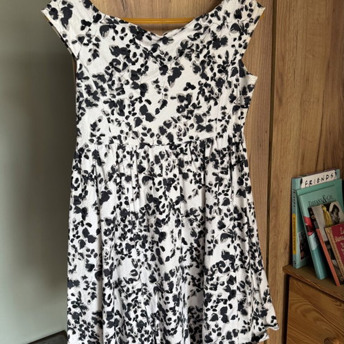 Madame Shou Shou dress like new, size L, black and white