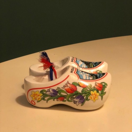 Wooden decorative shoes like new from Holland