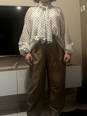 Πουκαμίσα πουά με φιόγκο καινούργια, εκρού και μαύρο, μέγεθος M