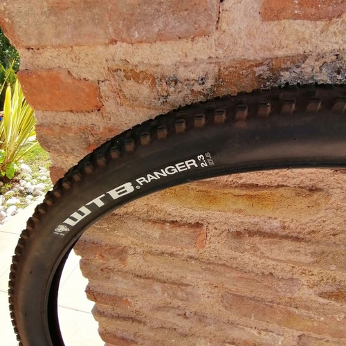 27.5-inch tires new for mixed and off-road use, set of 2