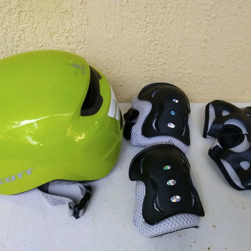 Scott Ristretto helmet like new with free kids protection set