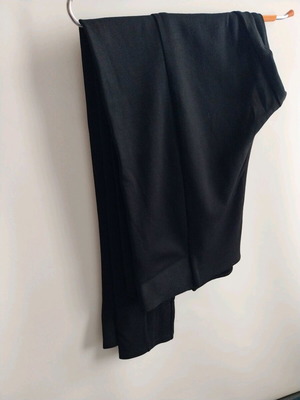 Fitted pants XL black like new, elastic
