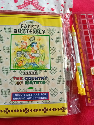 Vintage σετ γραφικής ύλης με ημερολόγιο Fancy Butterfly, χάρακα και μηχανικό μολύβι