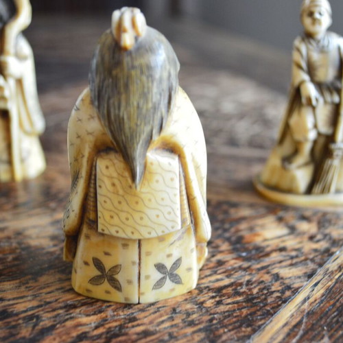 Okimono figurines Meiji period Japan, set of three, like new