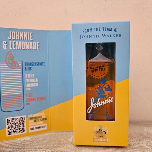 Johnnie Walker. "Blonde".  Whisky miniature . Ουισκι μινιατουρα.