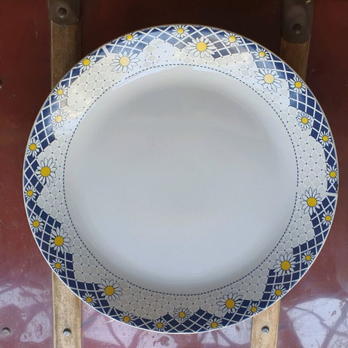 Porcelain platter like new