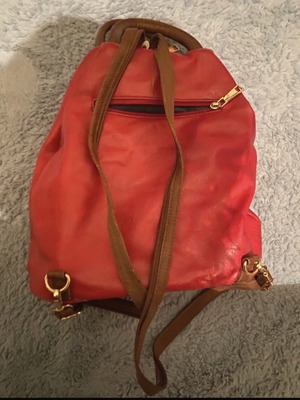 Women's backpack bag like new, red, versatile straps