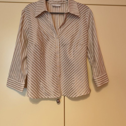 Miss Simbolo shirt medium size, like new, shiny with three-quarter sleeves