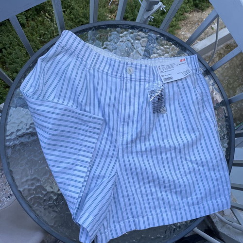 Uniqlo shorts new, size XL, white and green stripes