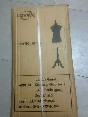 Mannequin size small brand-new