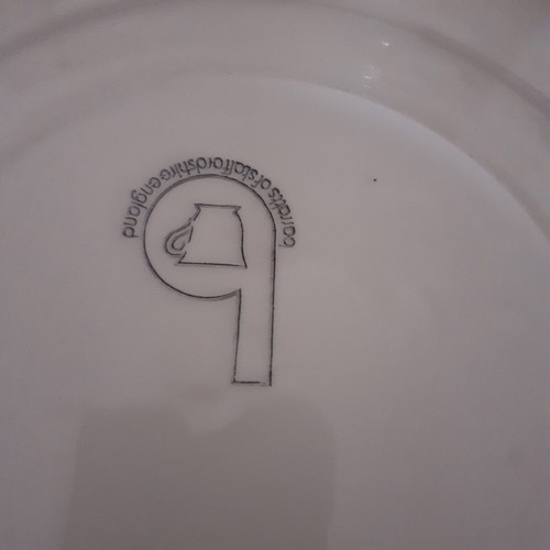 Barratts of Staffordshire Old Castle porcelain plate, like new