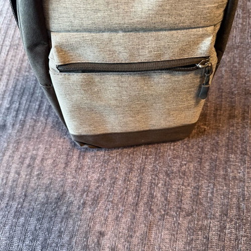 Shoulder bag like new, grey and black with multiple compartments