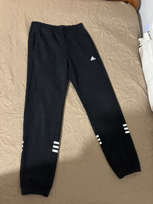Adidas Future Icons 3-Stripes Kids' Sweatpants black, like new, age 11-12