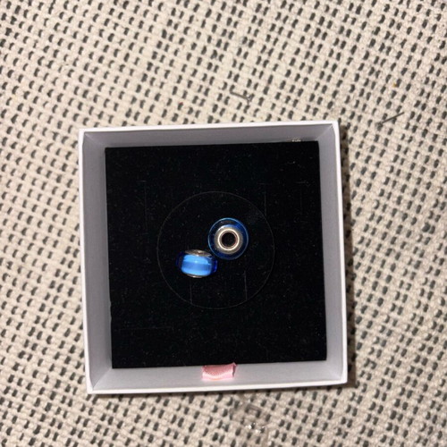 Pandora charm like new, blue and silver