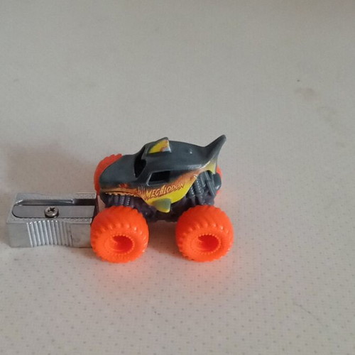 Monster Jam Mini toy car like new