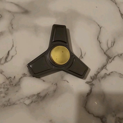 Fidget spinner metal used with box
