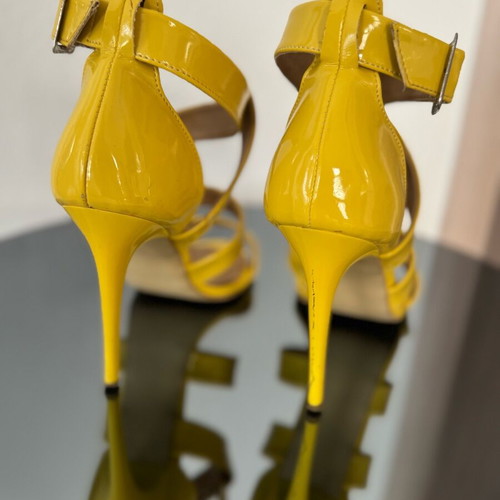 Women's yellow sandals size 37 used, good condition