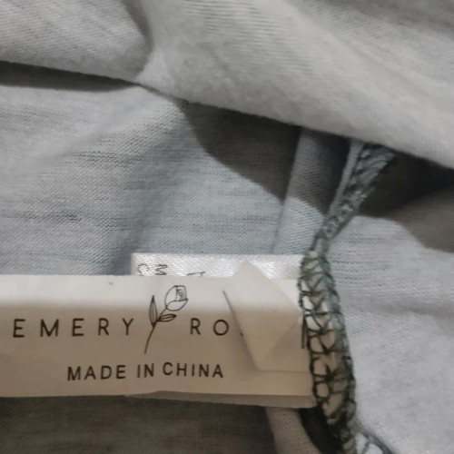 Emery Rose t-shirt size S, new, grey-green colorful