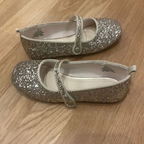 H&M children's ballerinas, size 28, in good condition
