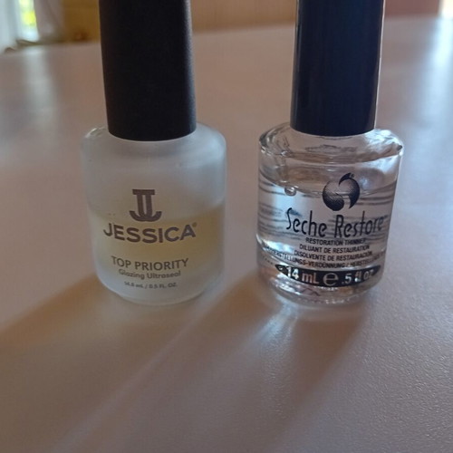 Mano nail polish like new, removable with acetone
