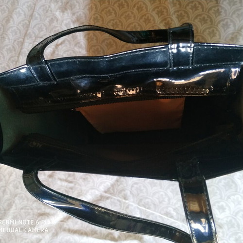 Medium black handbag