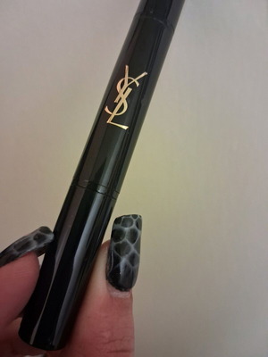 Yves Saint Lauren eye duo smoker pen μεταχειρισμένο με μεγάλη διάρκεια