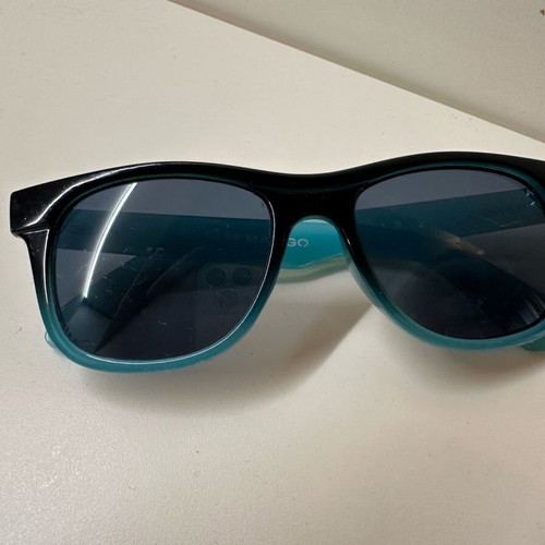 Mango kids sunglasses used for ages 6-8