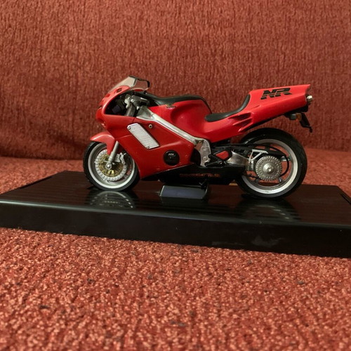 Honda NR 1:12 miniature used with display base