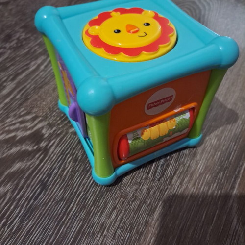Mattel Fisher Price Activity Cube with Animals used BFH80