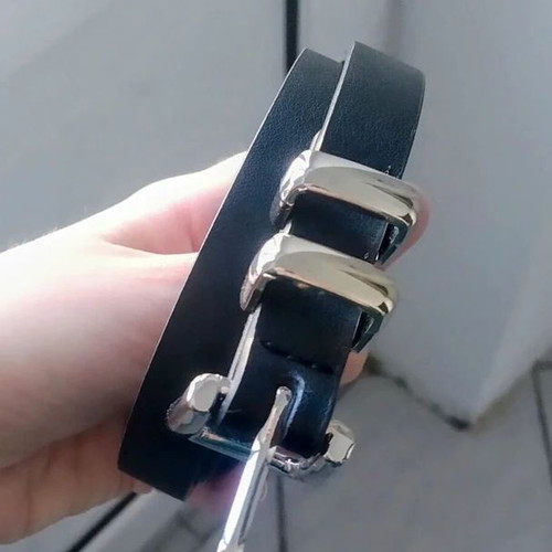 Belt set adjustable black and silver like new