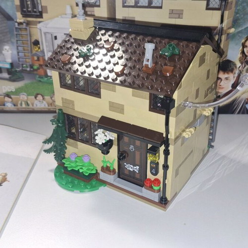 Lego Harry Potter Privet Drive 76451 like new