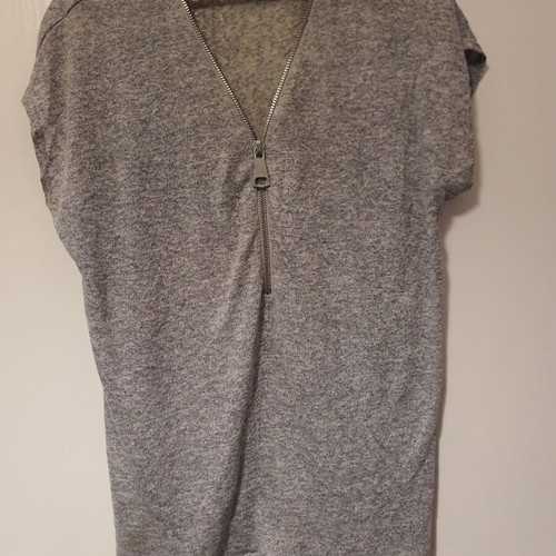Gray blouse with zipper like new, thin and wide, size XL